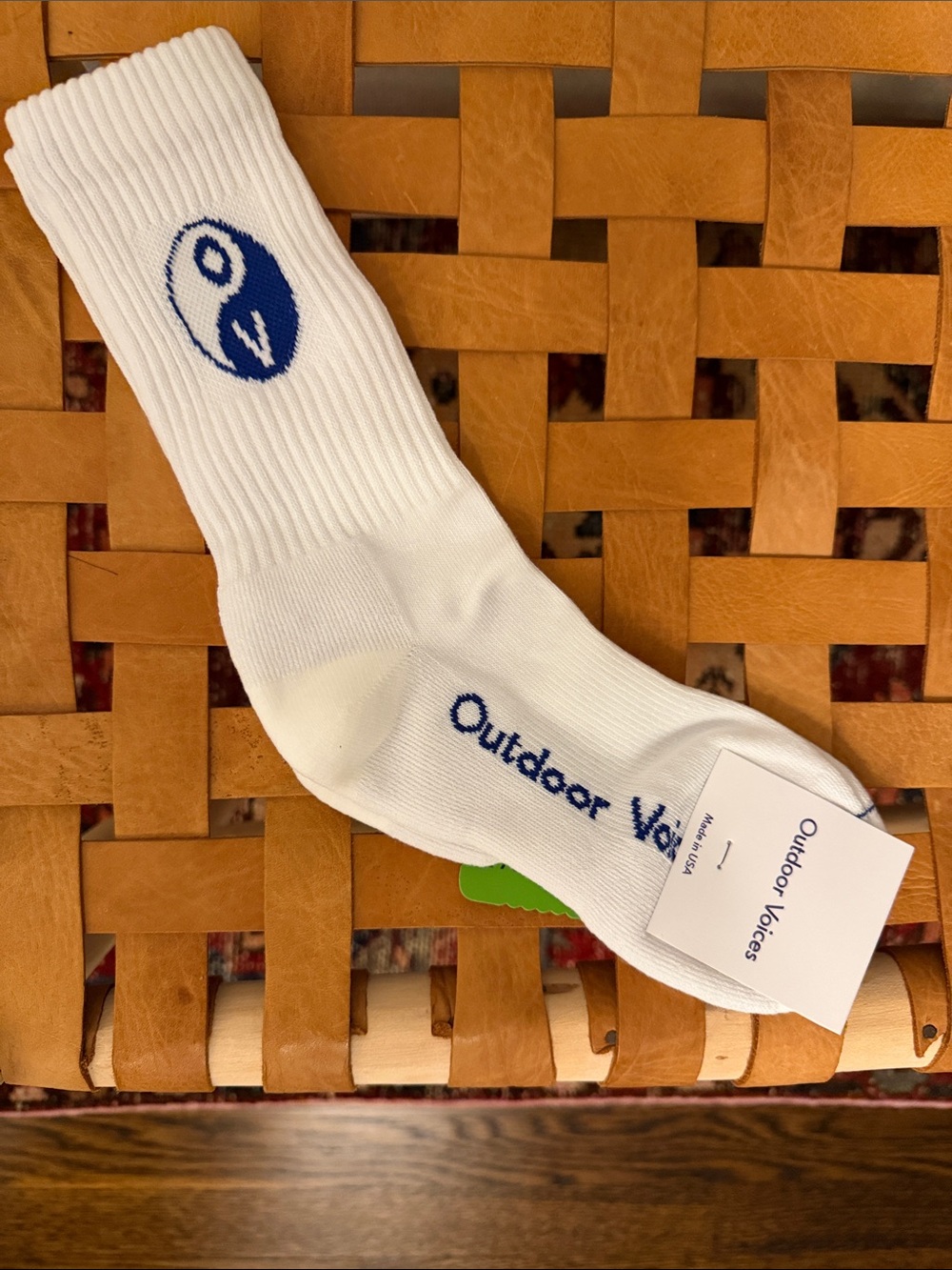 Outdoor Voices Crew Socks – White – S/M (Men's 6-8.5, Women's 7-9.5)